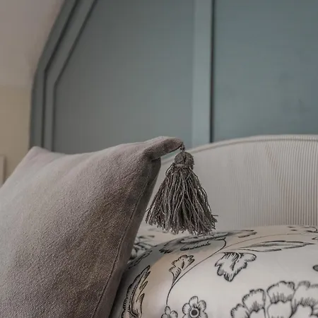 Bluetit Bed & Breakfast