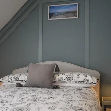 Bed & Breakfast Bluetit 3*