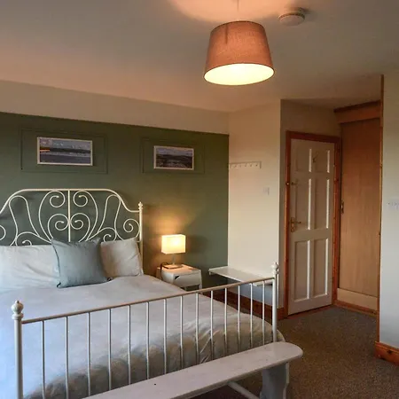 Bed & Breakfast Bluetit 3*